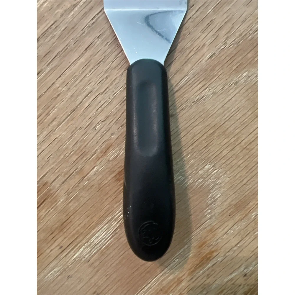 The Pampered Chef Stainless Steel Slotted Mini Brownie Cookie Spatula #2622